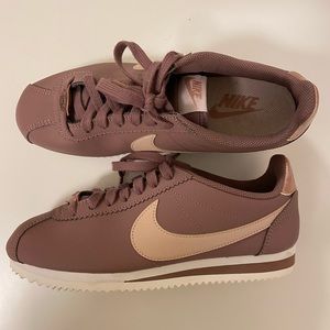 “Smokey Mauve” Nike Cortez